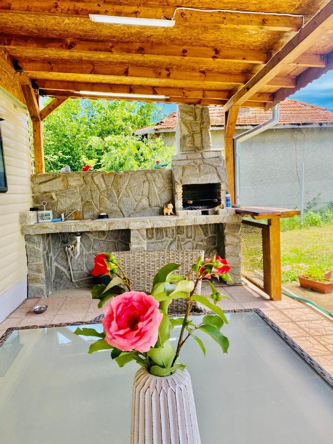 Caravans 10 Min To Tsonevo Lake & 35 Min To Black Sea Экстерьер фото