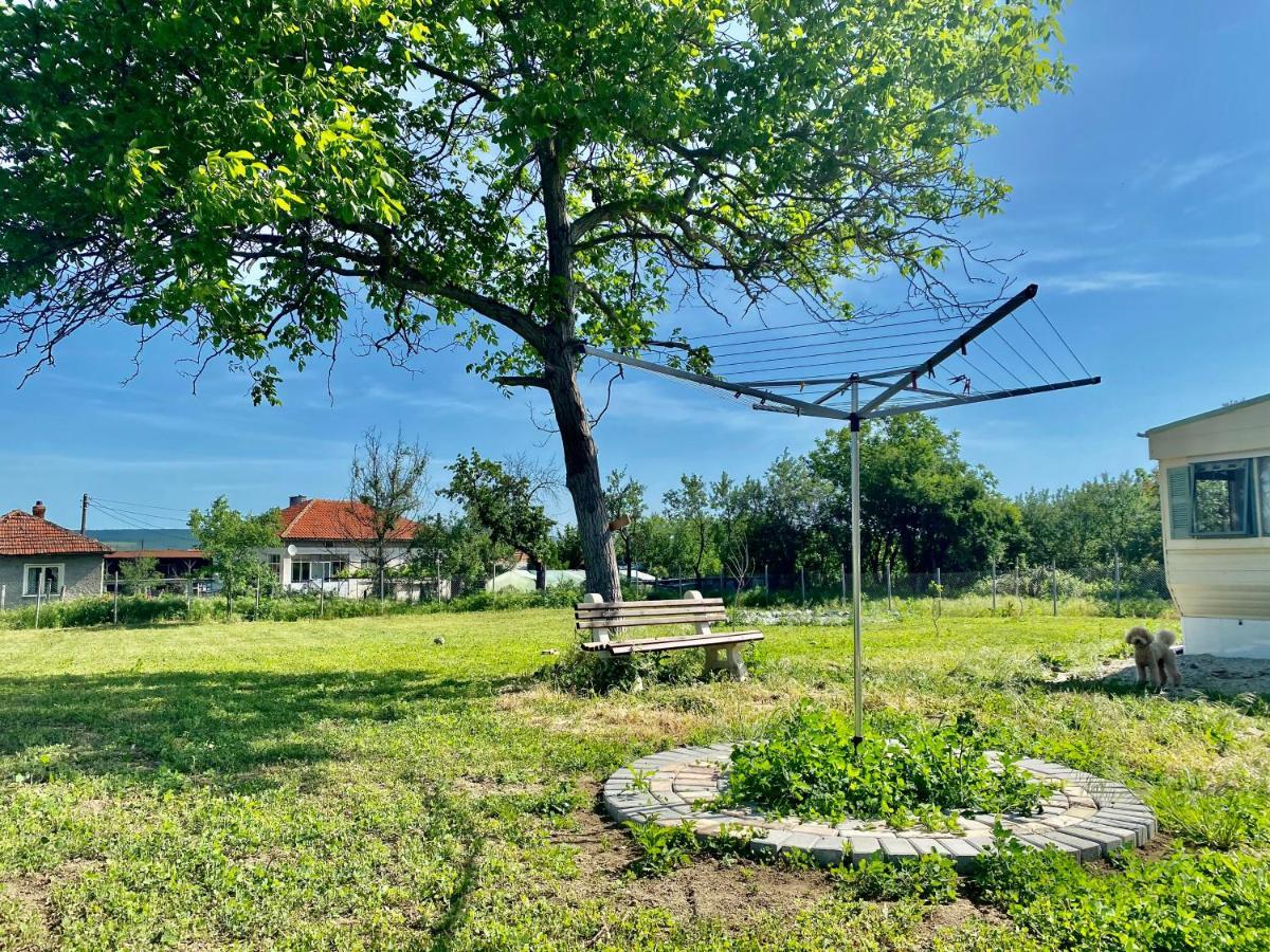 Caravans 10 Min To Tsonevo Lake & 35 Min To Black Sea Экстерьер фото
